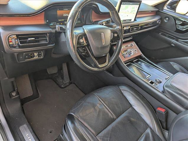 Used 2020 Lincoln Aviator Reserve w/ Elements Package Plus image 3