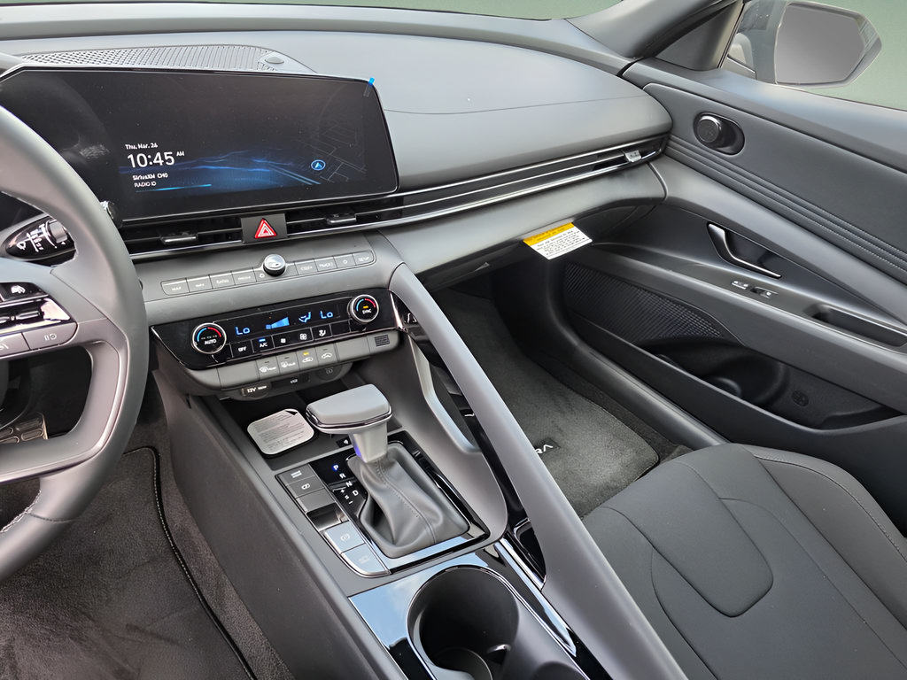 New 2026 Hyundai Elantra SEL FWD image 17