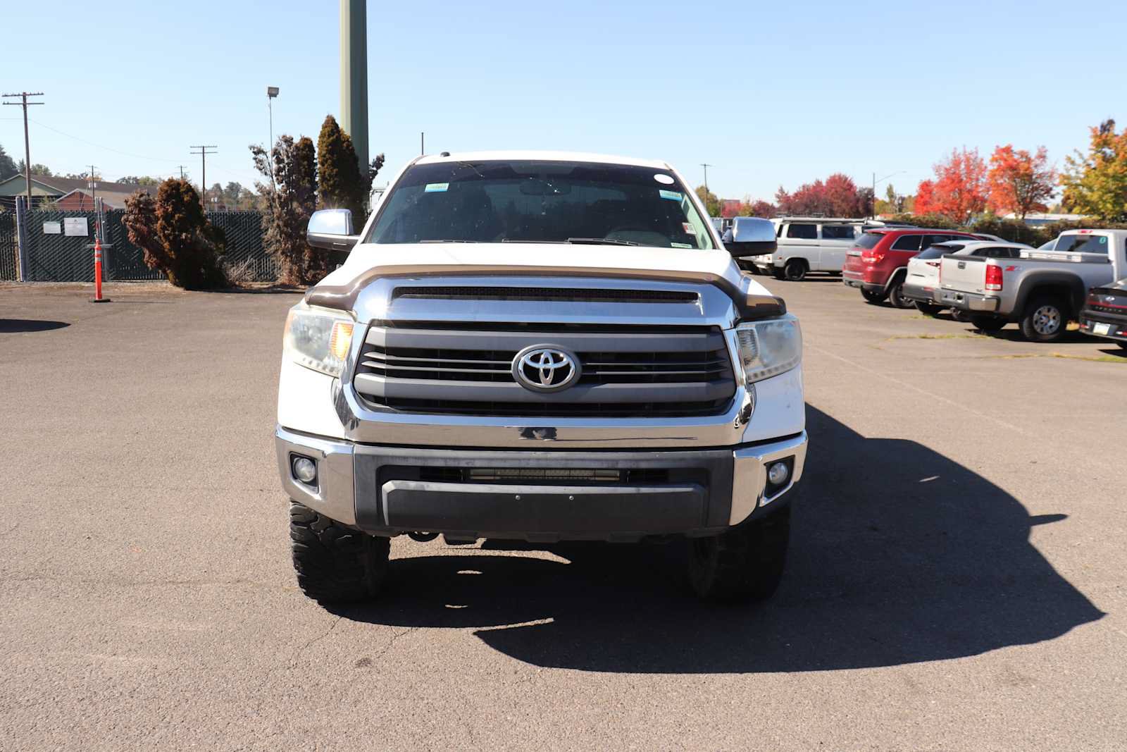 Used 2014 Toyota Tundra SR5 w/ SR5 Upgrade Package AWD/4WD image 2