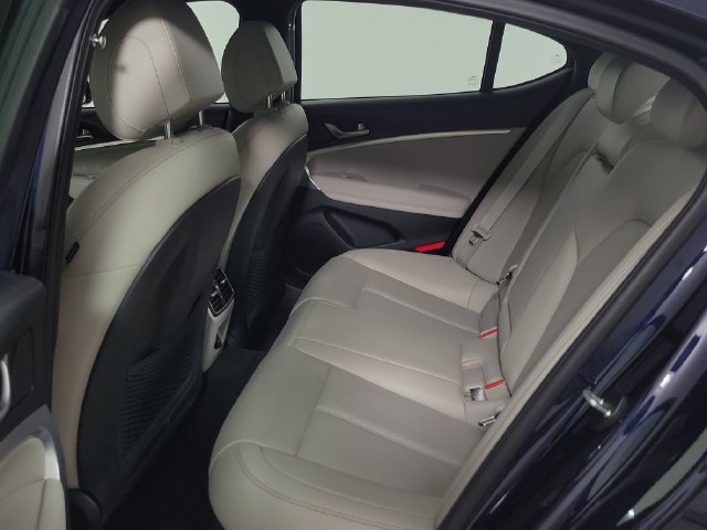 Used 2023 Genesis G70 2.0T RWD image 13