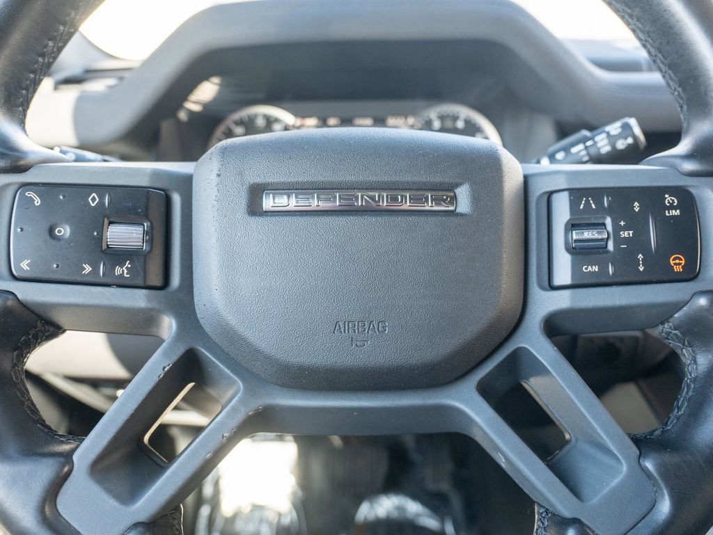 Used 2023 Land Rover Defender 110 X-Dynamic SE image 15