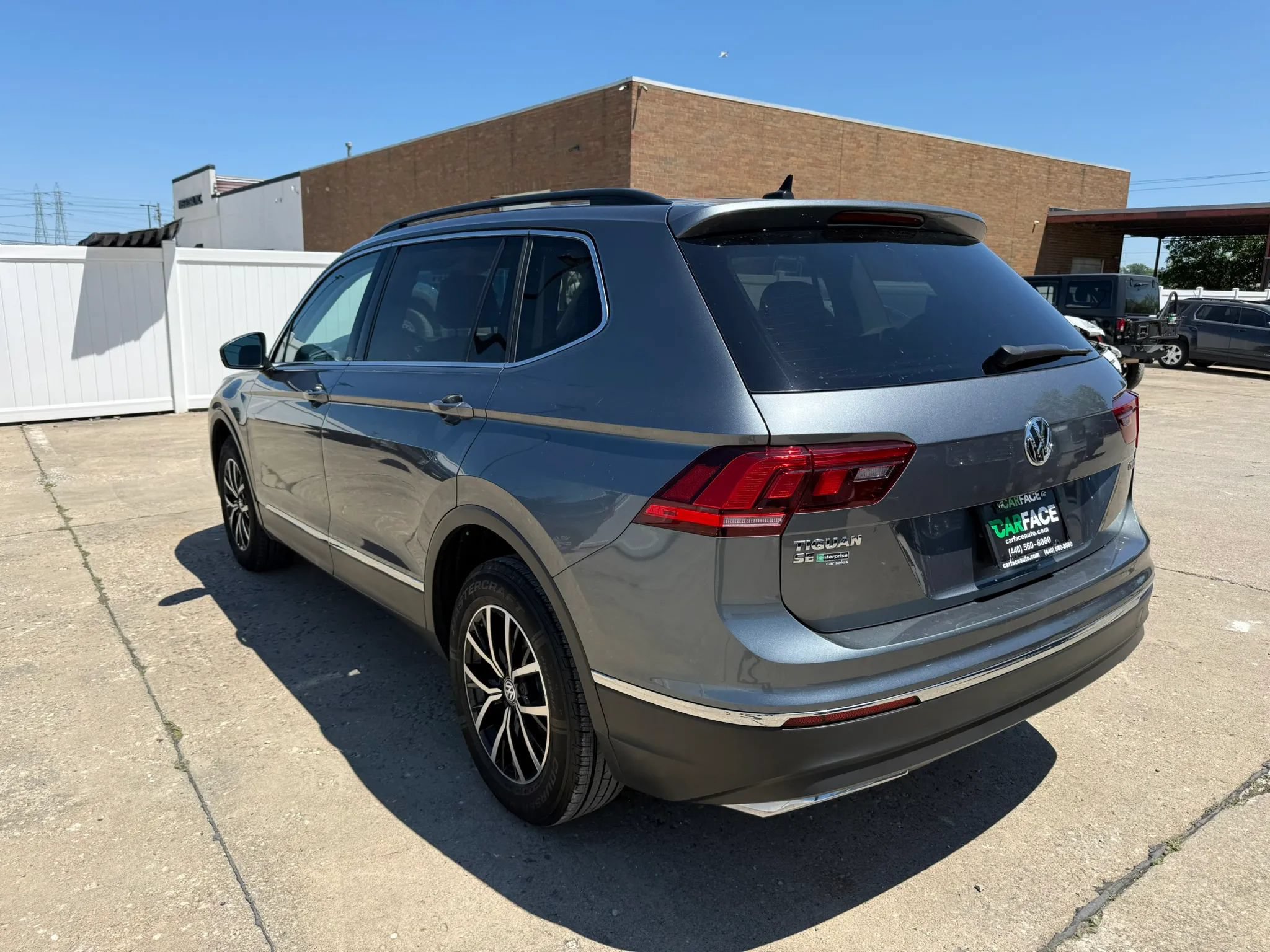 Used 2021 Volkswagen Tiguan SE R-Line AWD/4WD image 8