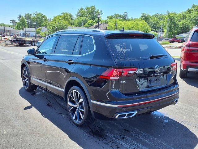 Used 2024 Volkswagen Tiguan SEL R-Line AWD/4WD image 30