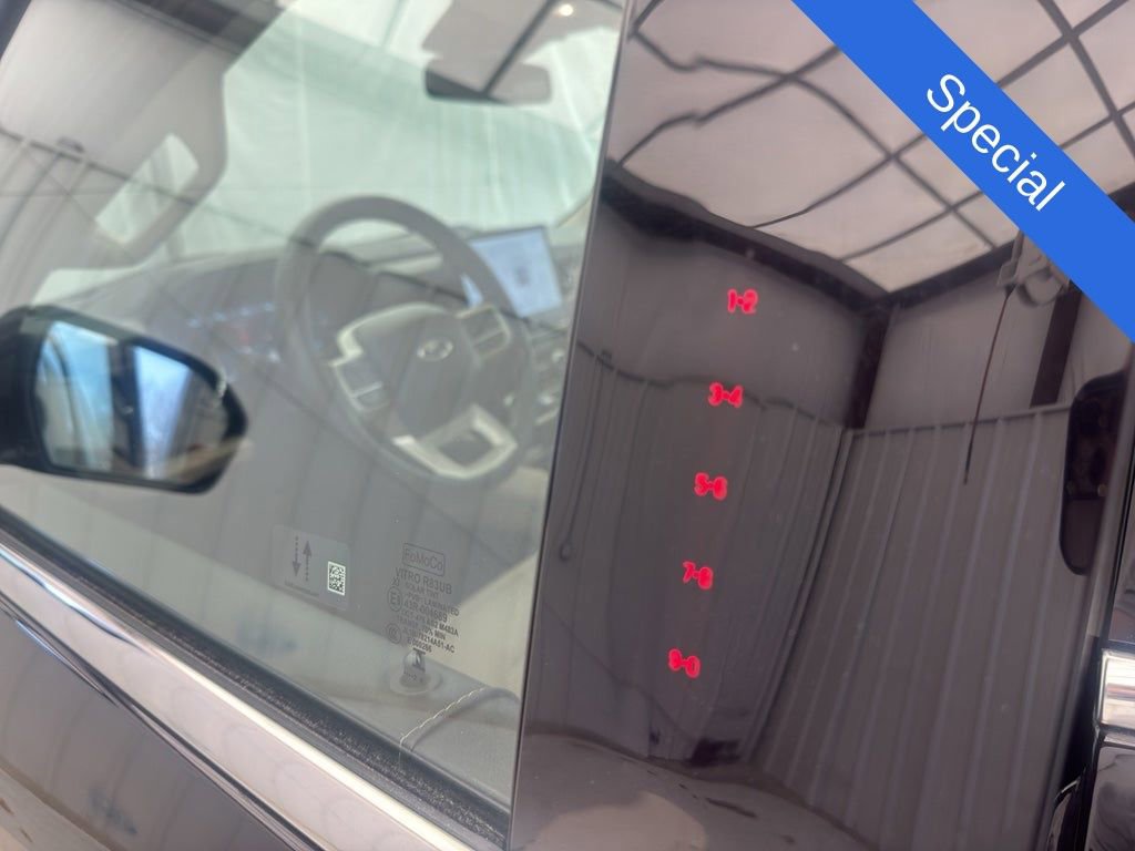 Used 2024 Ford Expedition Limited image 17