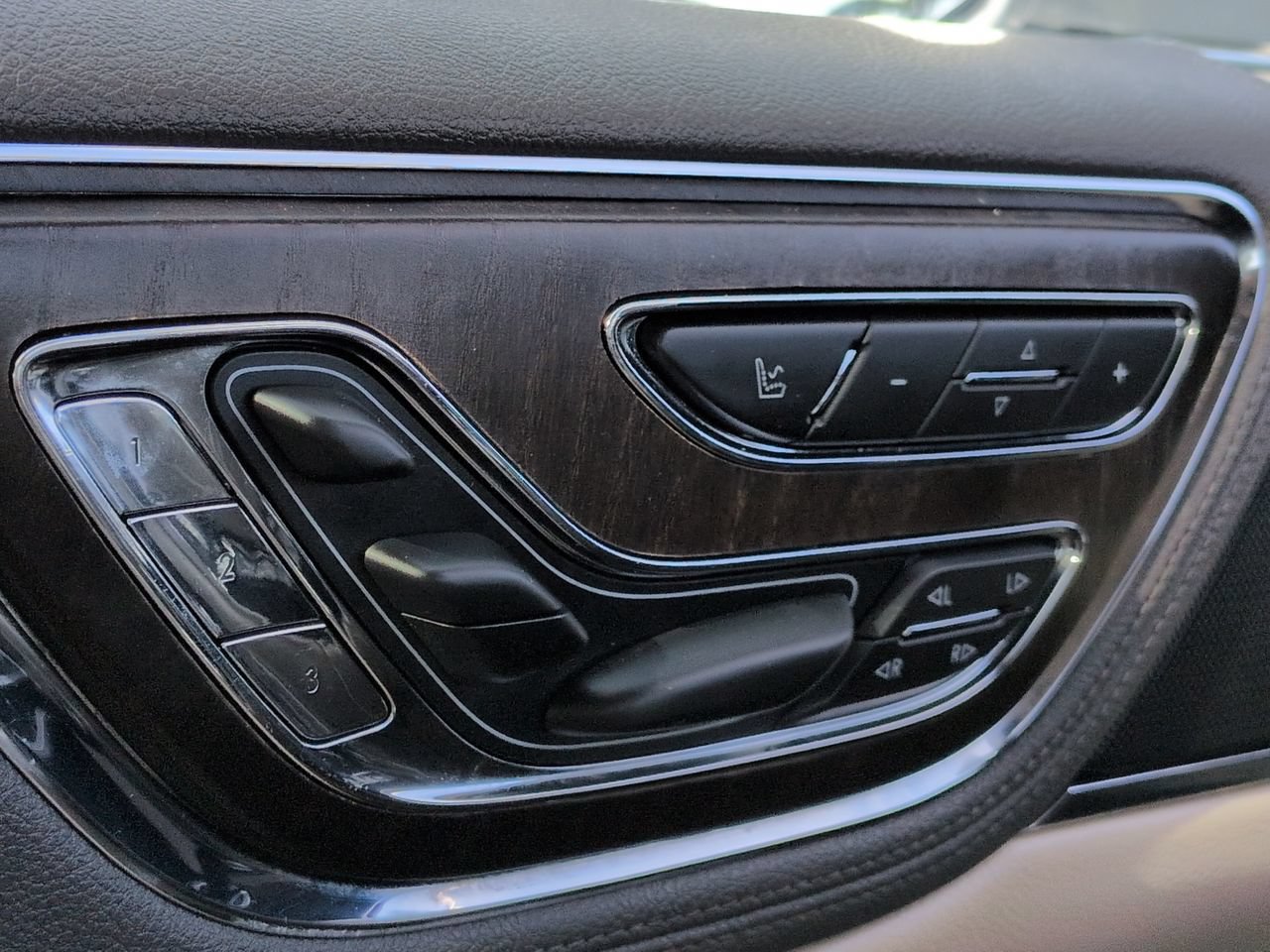 Used 2020 Lincoln Continental Reserve FWD image 20
