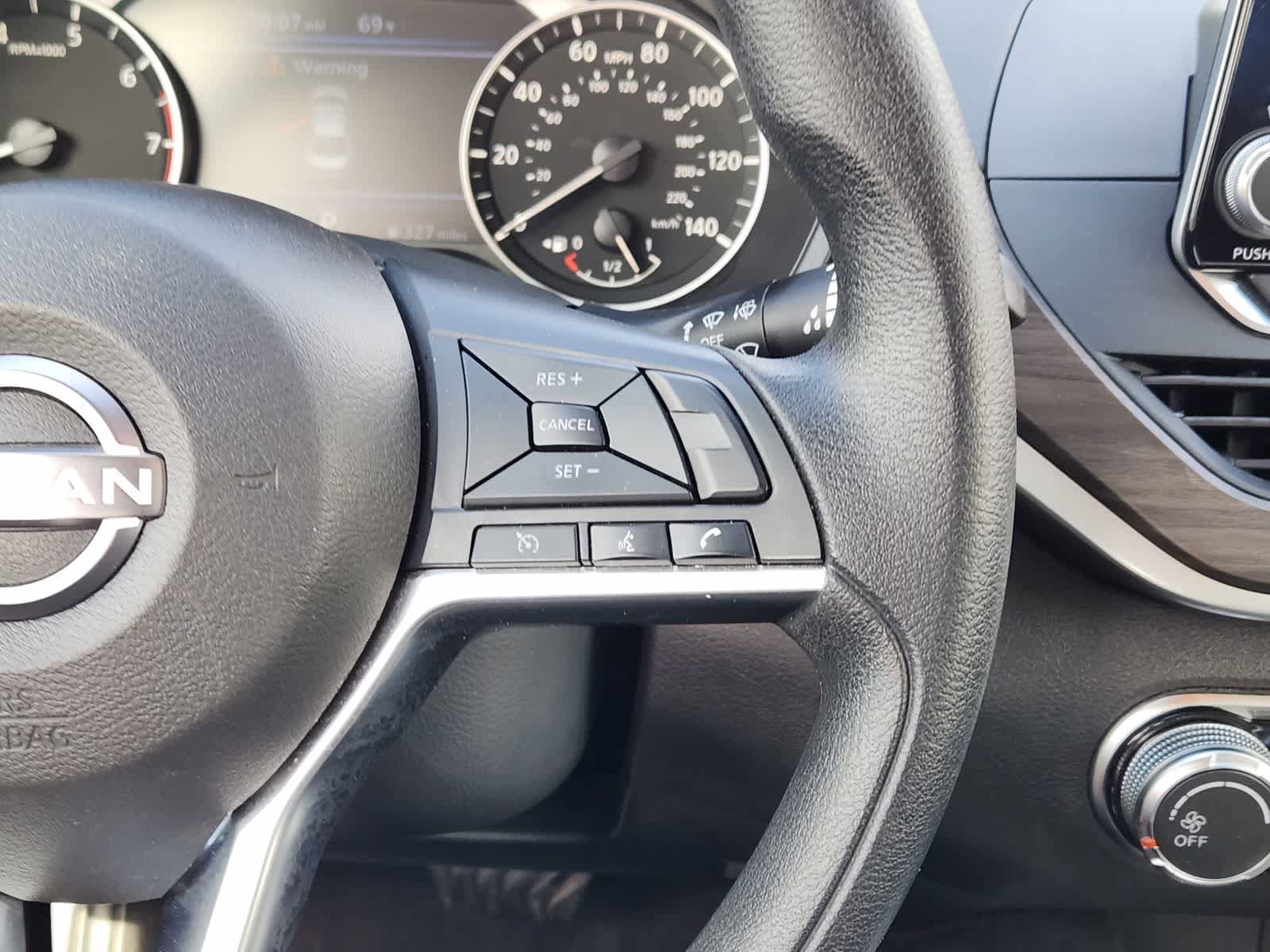 Used 2025 Nissan Altima 2.5 SV FWD image 26