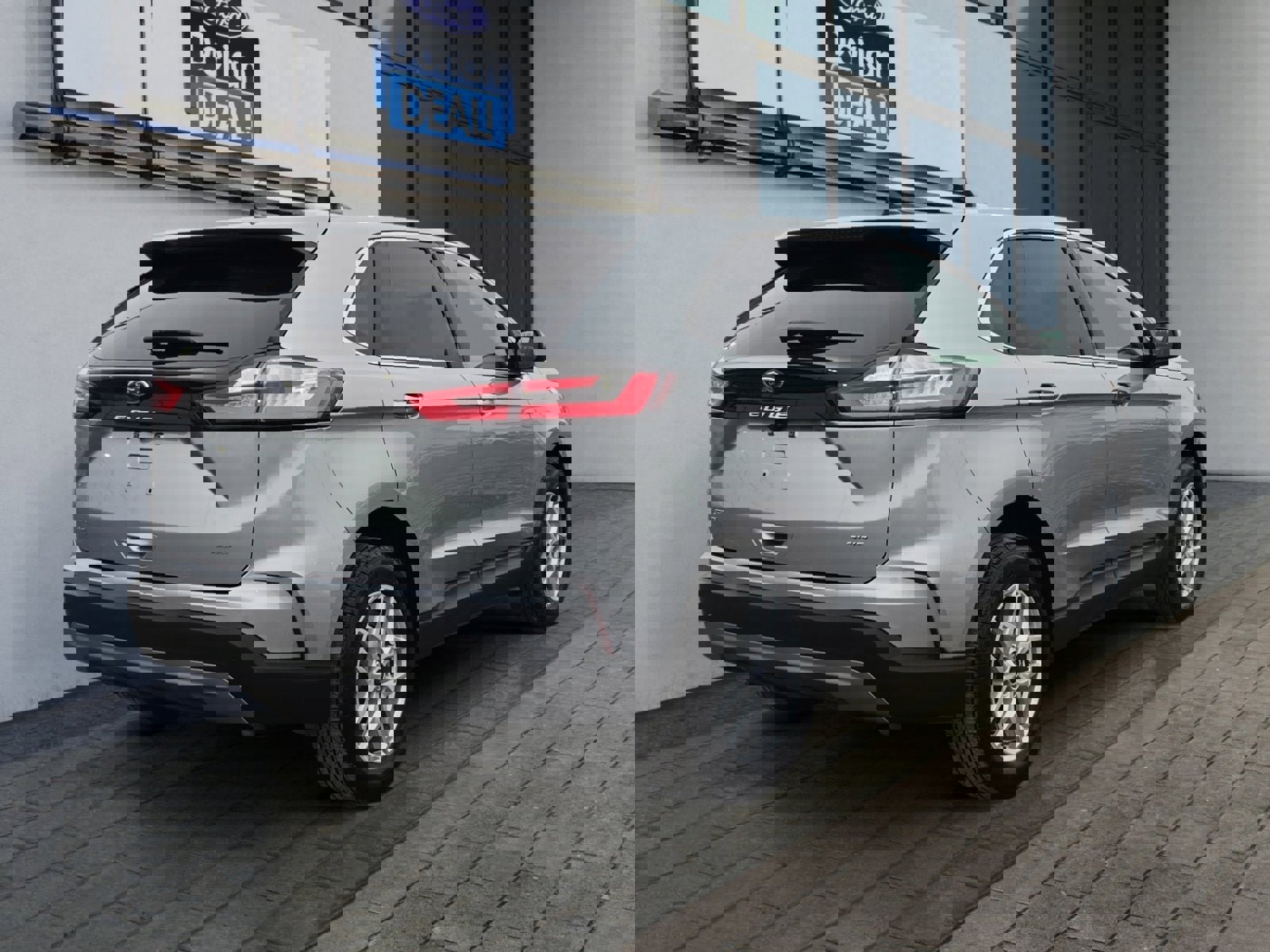 Certified 2022 Ford Edge SEL w/ Convenience Package image 3