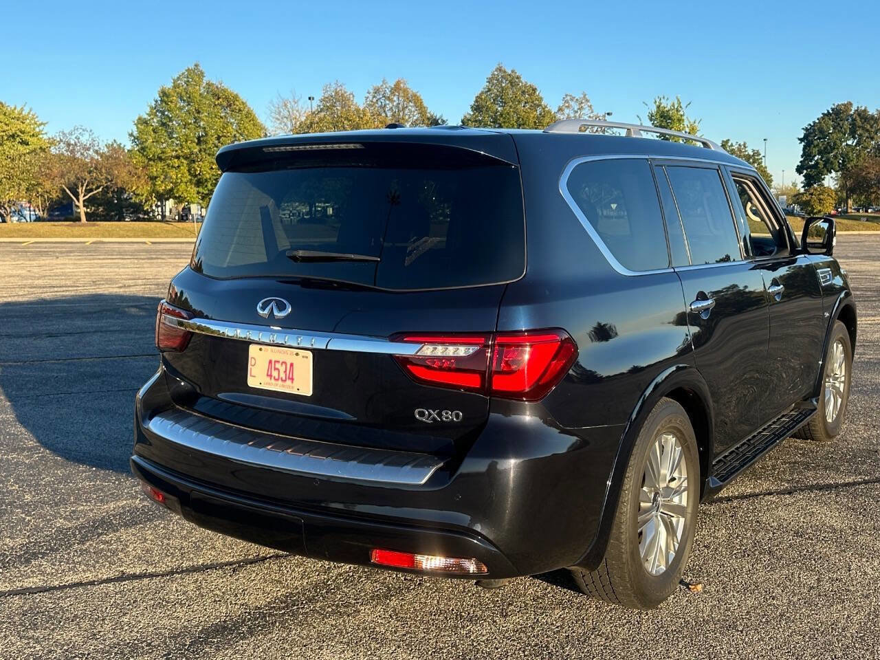 Used 2018 INFINITI QX80 4WD w/ Driver Assistance Package image 19