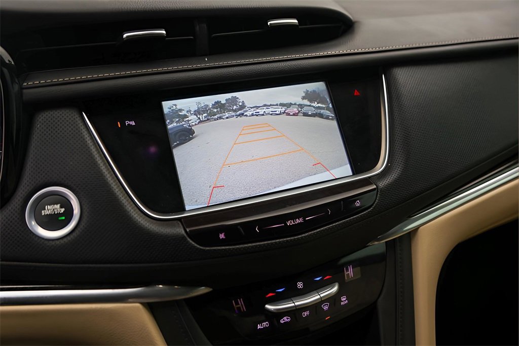 Used 2017 Cadillac XT5 FWD image 17