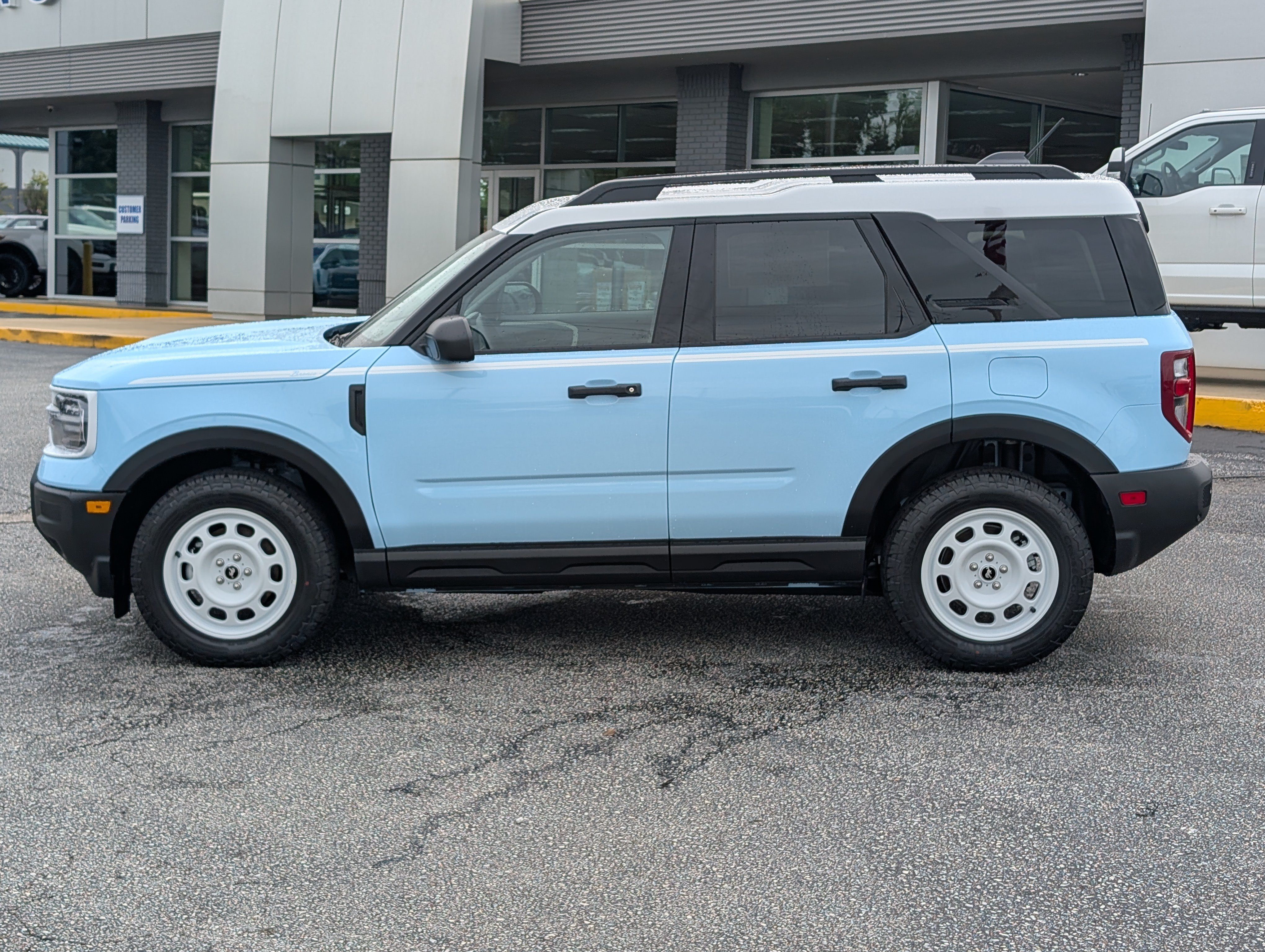 New 2026 Ford Bronco Sport Heritage w/ Convenience Package AWD/4WD image 14