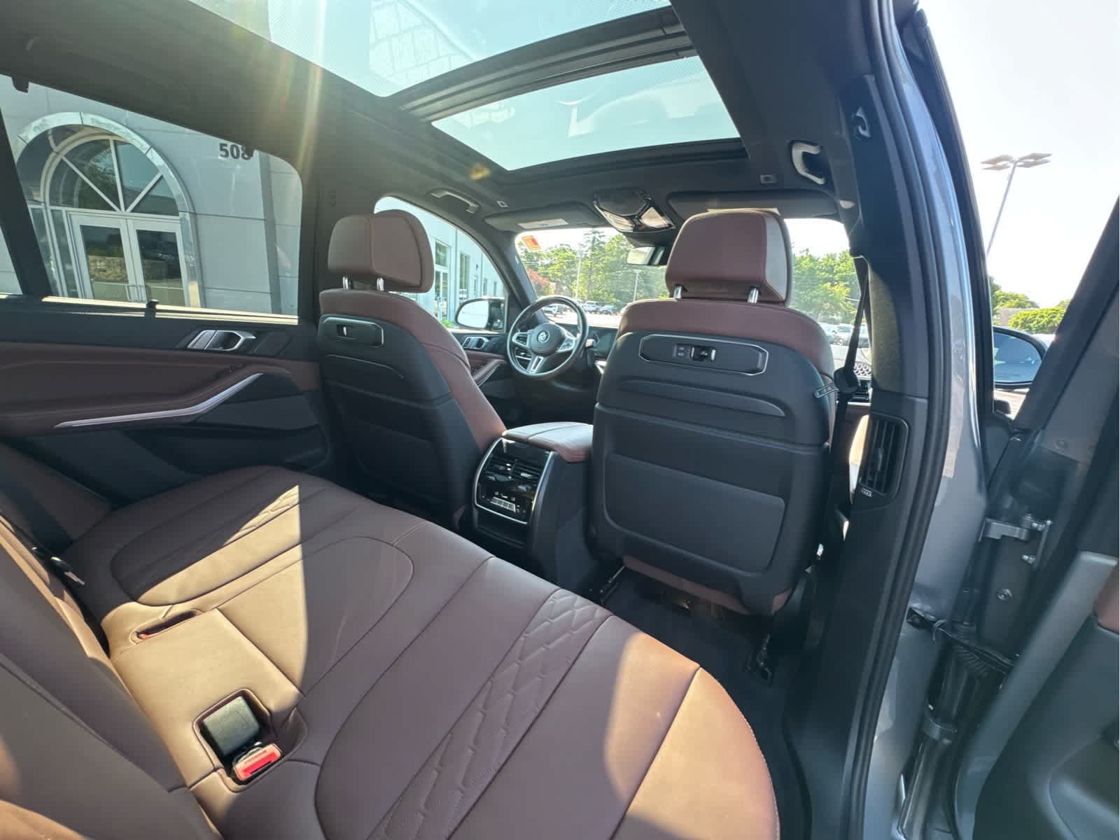 Used 2024 BMW X5 M60i AWD/4WD image 23