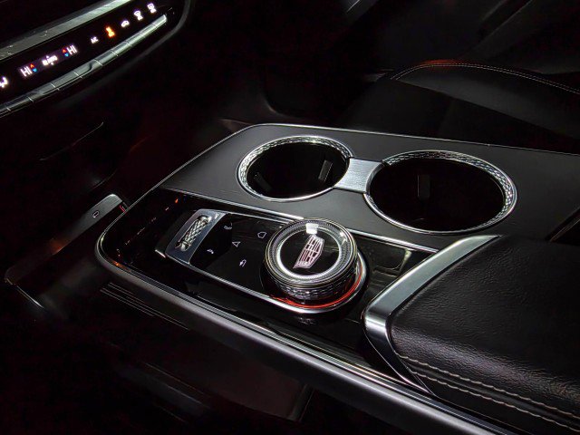 Used 2024 Cadillac Lyriq Luxury w/ LPO, Floor Liner Package image 29