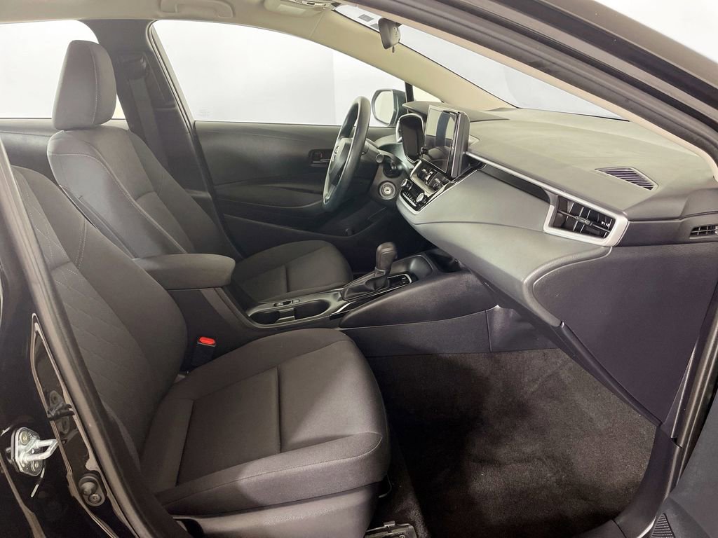 Used 2023 Toyota Corolla LE image 27