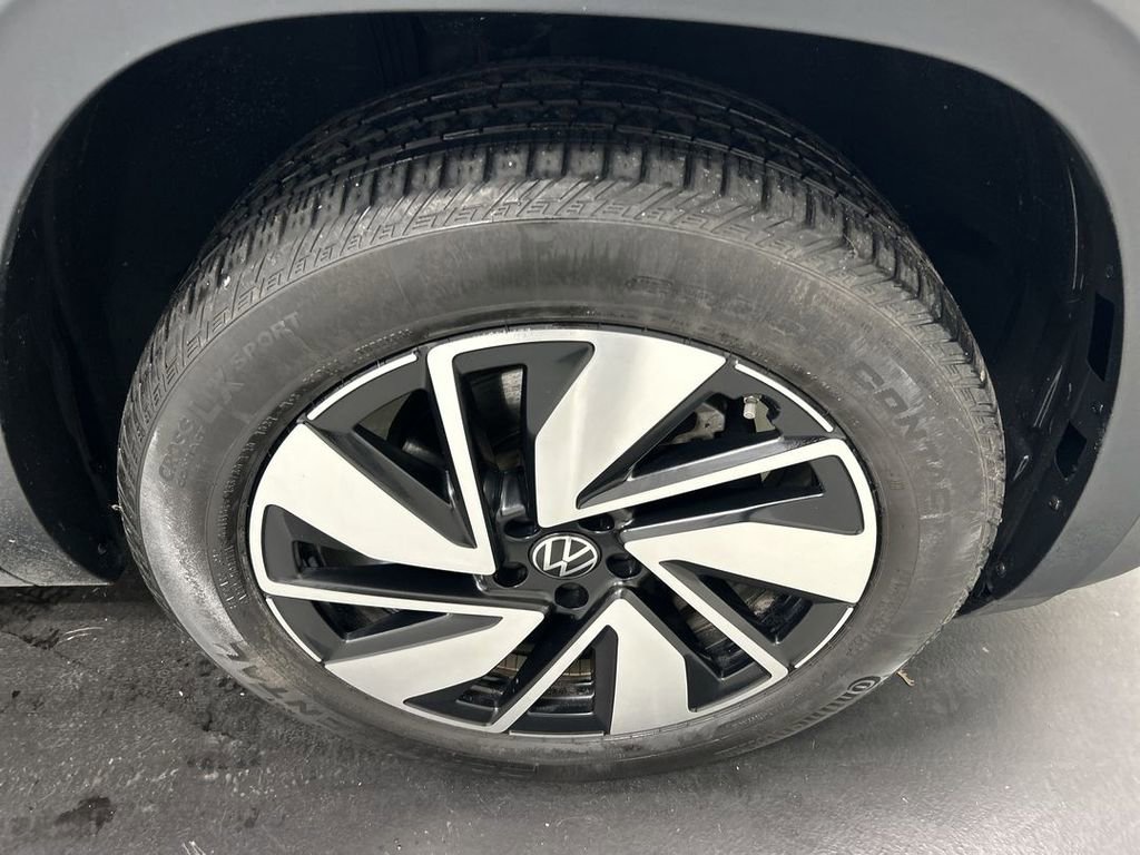 Certified 2024 Volkswagen Atlas SEL image 8