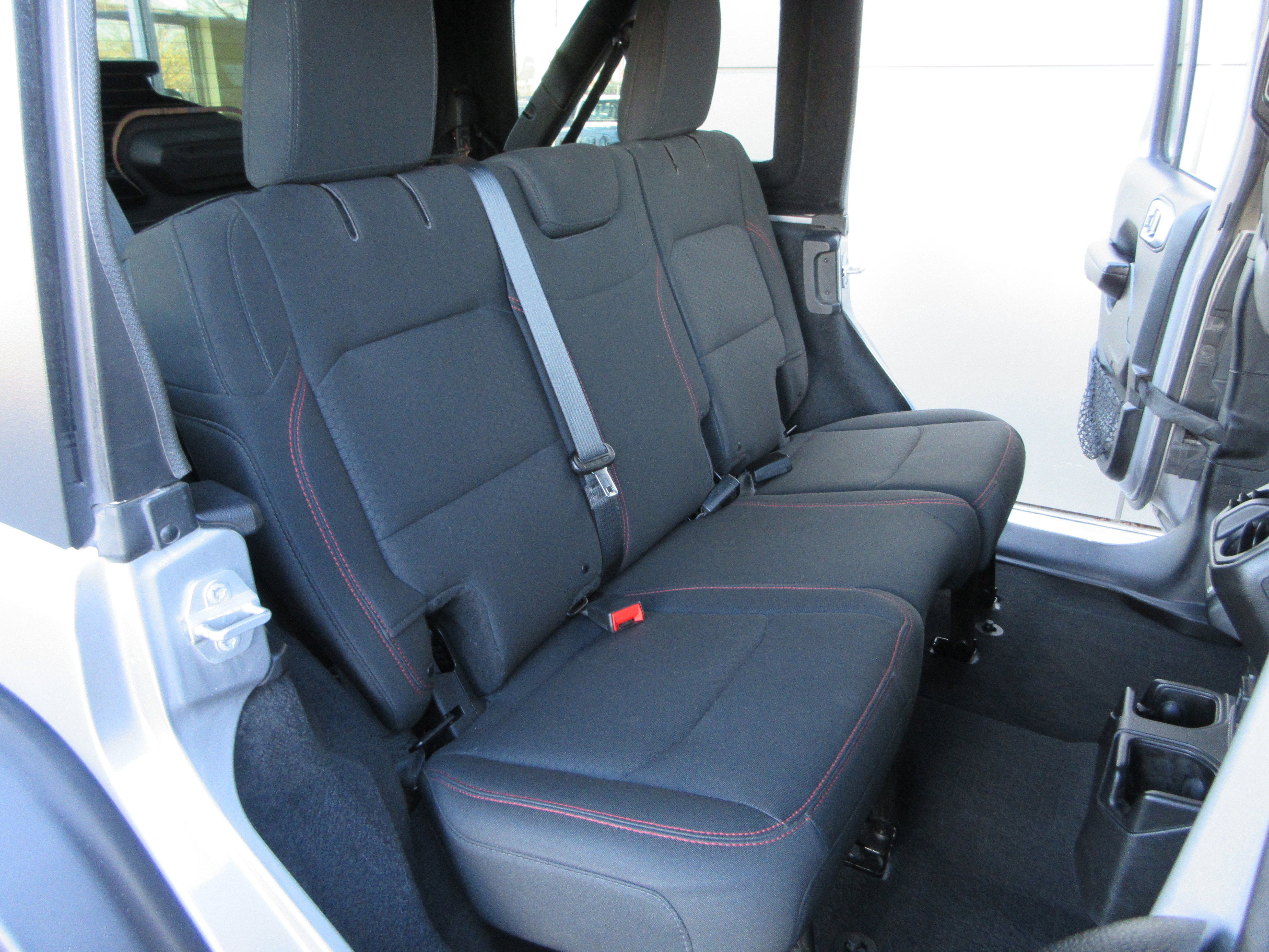 Used 2018 Jeep Wrangler Unlimited Rubicon image 20