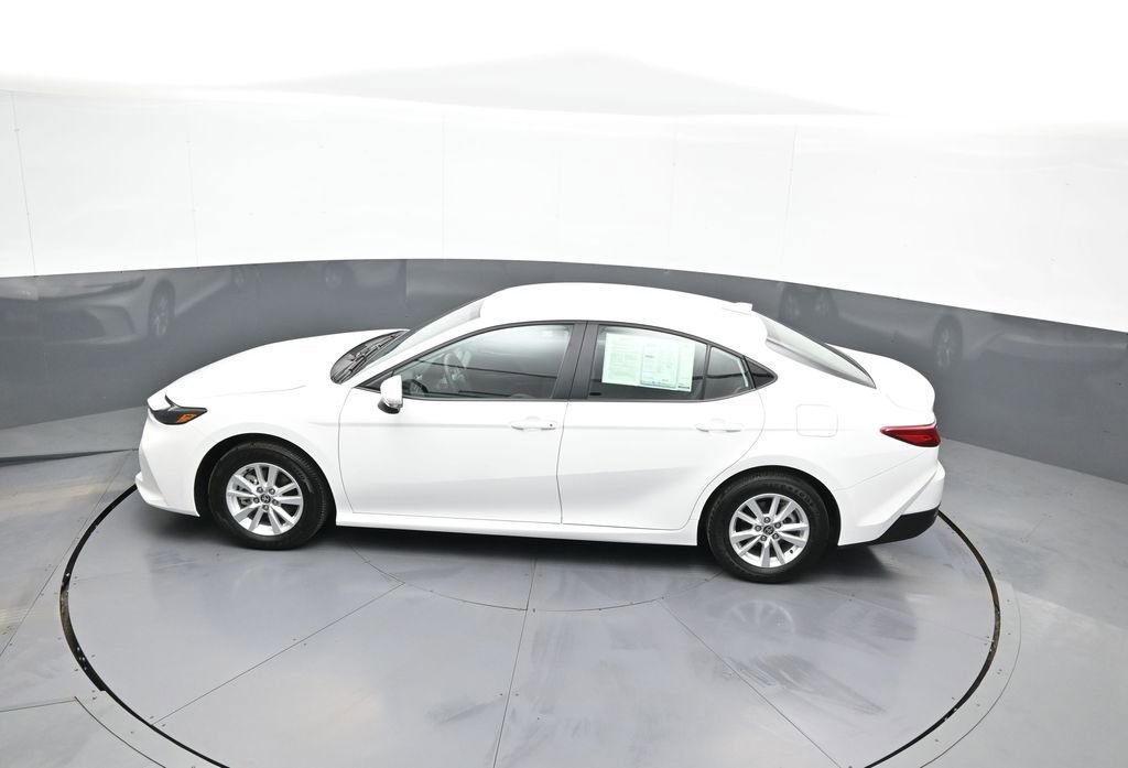 Certified 2025 Toyota Camry LE image 40
