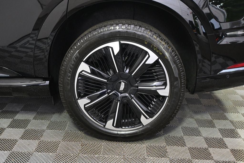 New 2026 Cadillac Escalade IQ Sport 1 w/ LPO, Floor Liner Package AWD/4WD image 21
