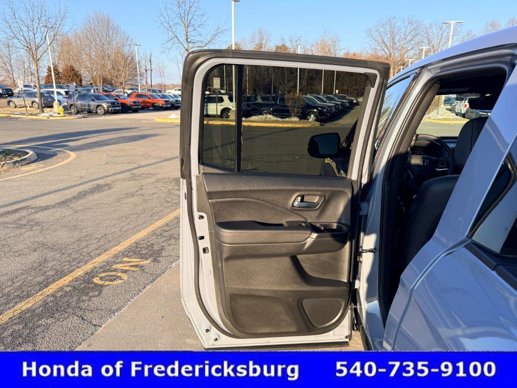 Certified 2026 Honda Ridgeline Black Edition image 16