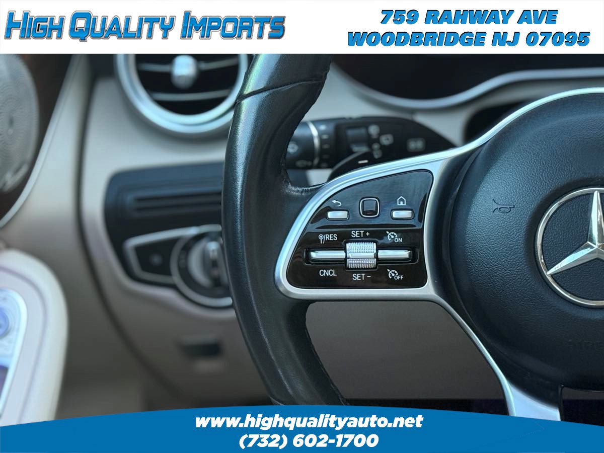 Used 2021 Mercedes-Benz GLC 300 4MATIC w/ Multimedia Package image 41