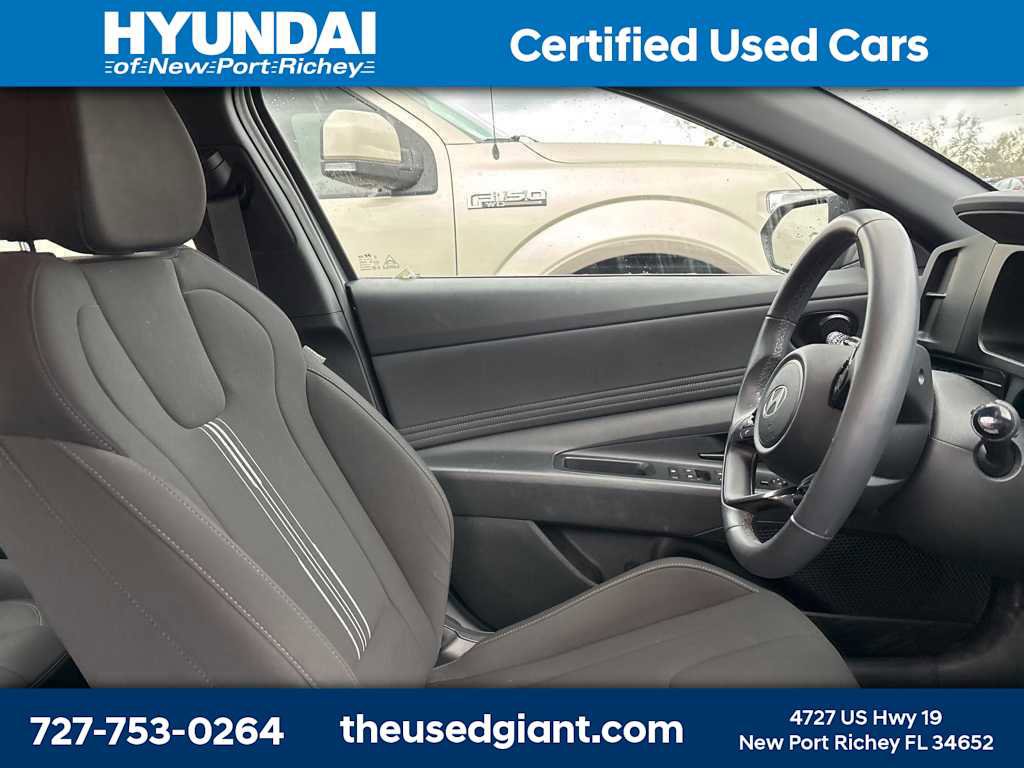 Certified 2025 Hyundai Elantra Sport image 7