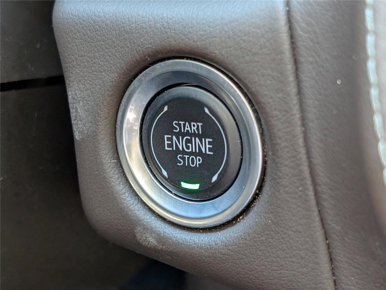 Used 2024 GMC Yukon SLT image 27