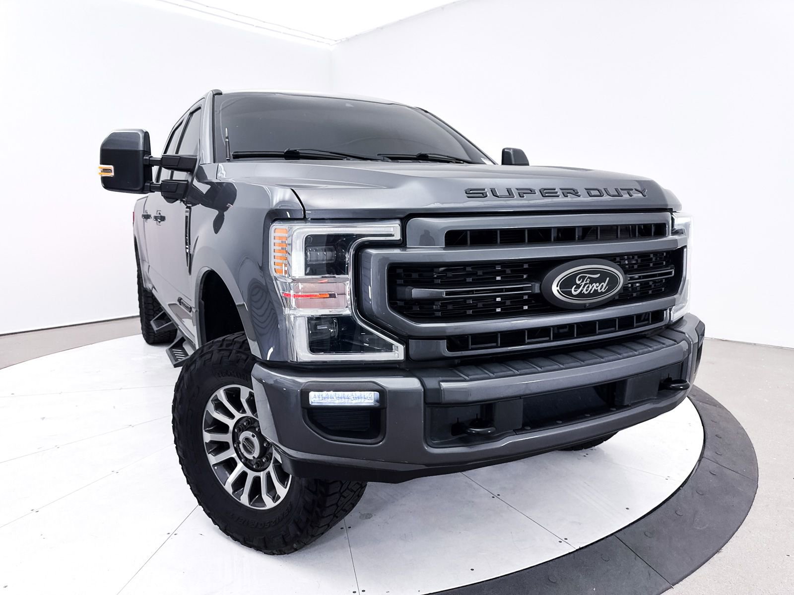 Used 2022 Ford F250 Lariat w/ Lariat Ultimate Package image 7