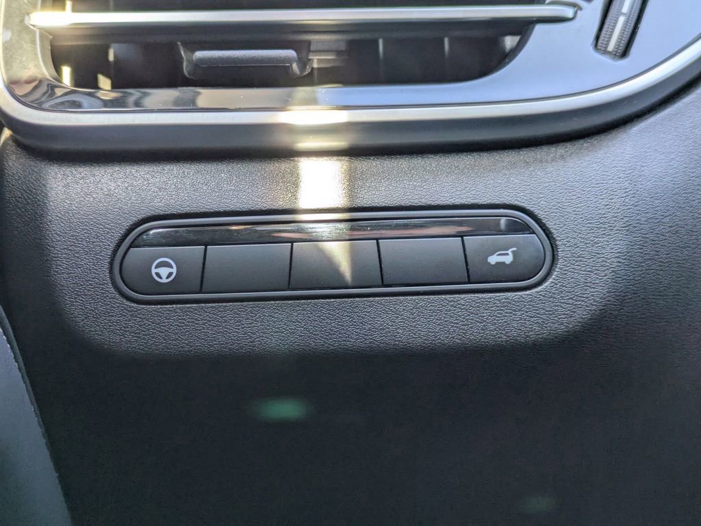 Certified 2025 INFINITI QX60 Luxe image 28