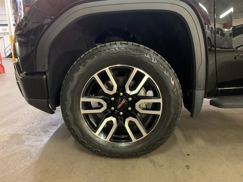 Used 2023 GMC Sierra 1500 AT4 w/ Technology Package image 34