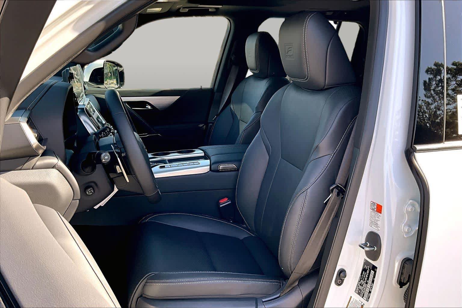 New 2026 Lexus LX 700h F Sport AWD/4WD image 18