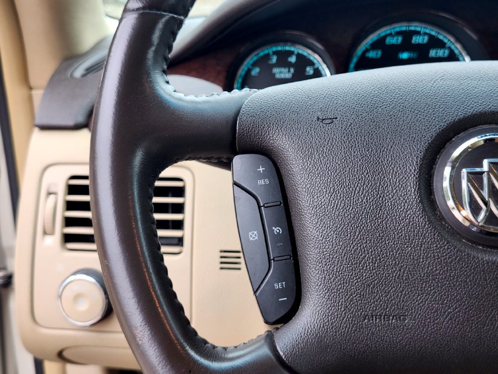 Used 2011 Buick Lucerne CX FWD image 25