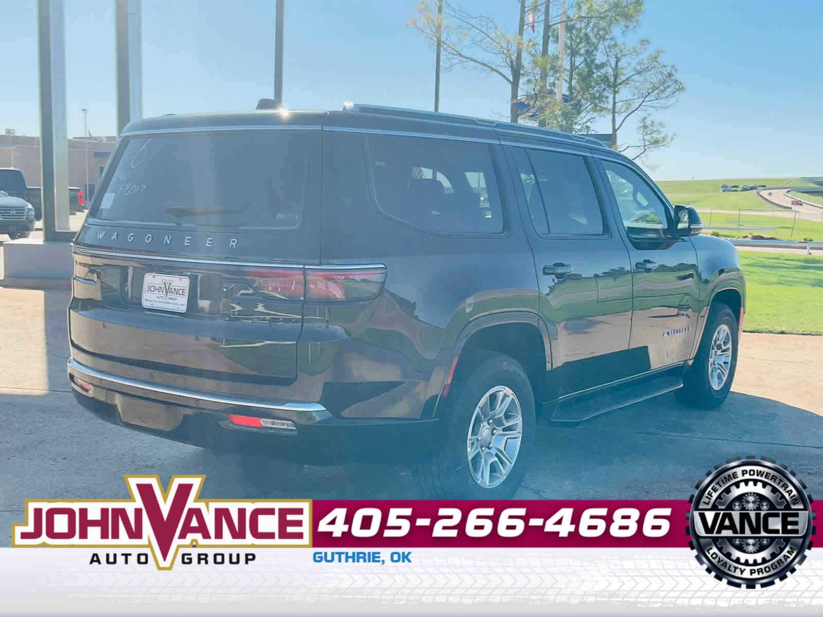 Used 2024 Jeep Wagoneer 4WD image 7