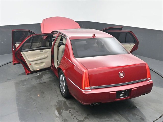 Used 2009 Cadillac DTS image 63