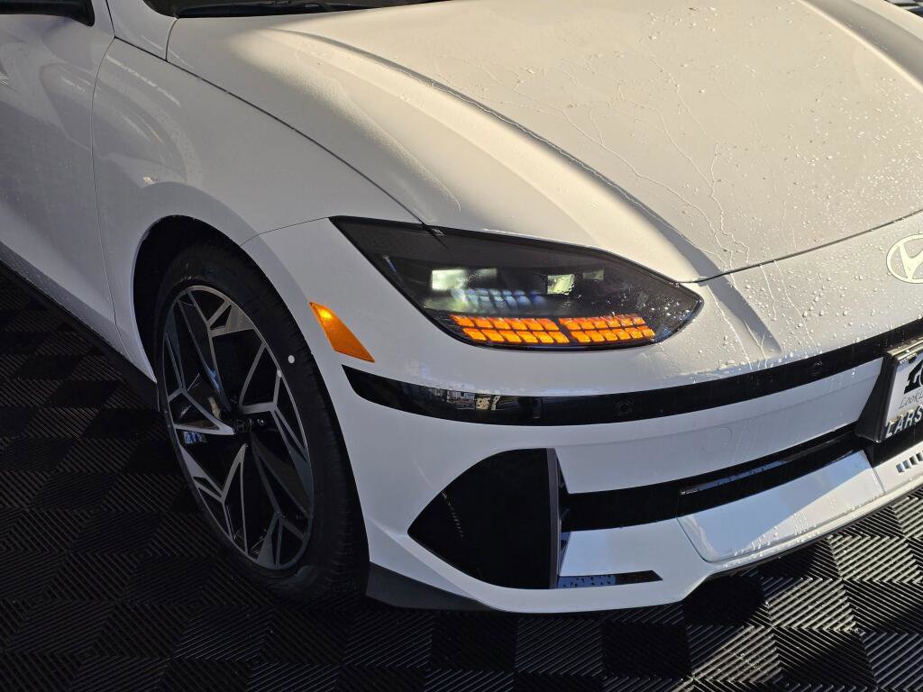 New 2024 Hyundai Ioniq 6 SEL image 11