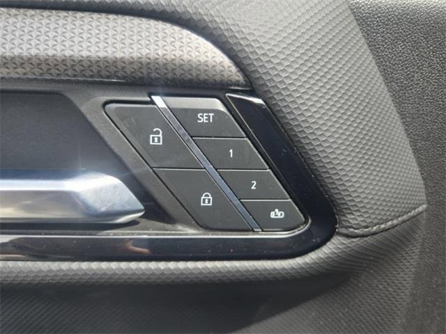 Used 2024 Chevrolet Silverado 1500 ZR2 image 20