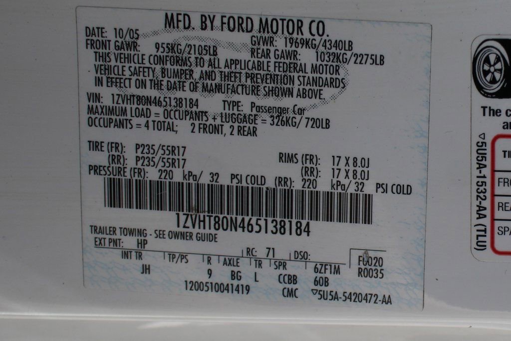 Used 2006 Ford Mustang Premium RWD image 35