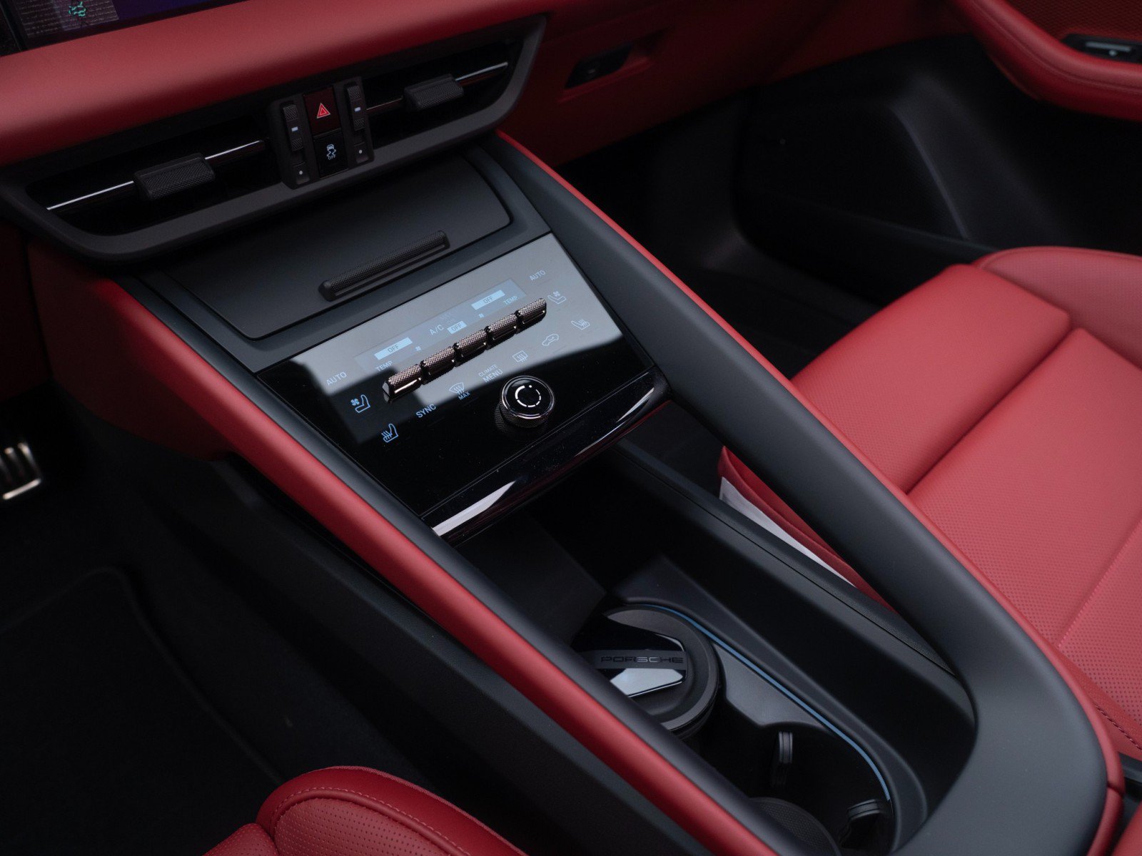 New 2026 Porsche Macan Turbo Electric AWD/4WD image 27