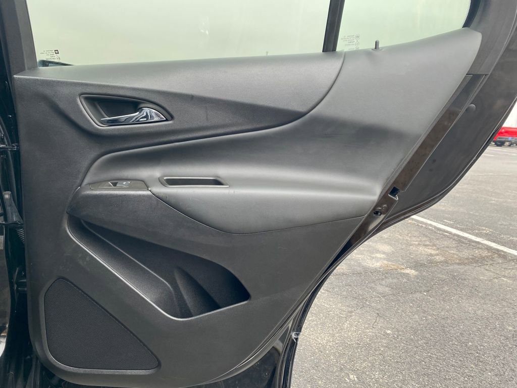 Used 2023 Chevrolet Equinox LT w/ Driver Convenience Package image 13