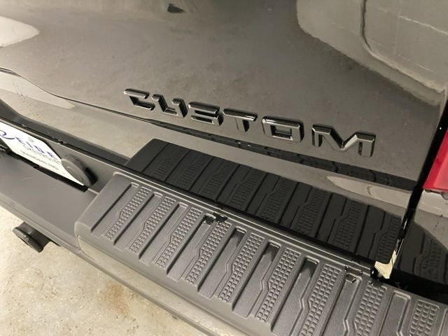 New 2026 Chevrolet Silverado 1500 Custom w/ Turbomax Blackout Package image 31