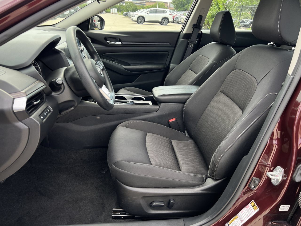 Used 2024 Nissan Altima 2.5 SV FWD image 20