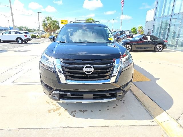 Used 2024 Nissan Pathfinder SL w/ Cargo Package FWD image 9