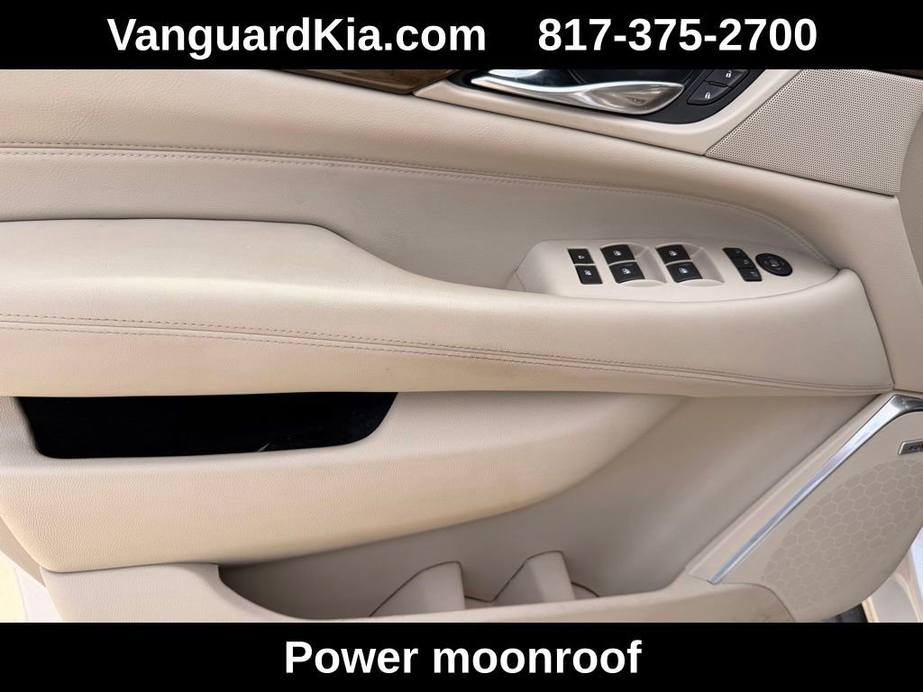 Used 2020 Cadillac Escalade Luxury AWD/4WD image 17