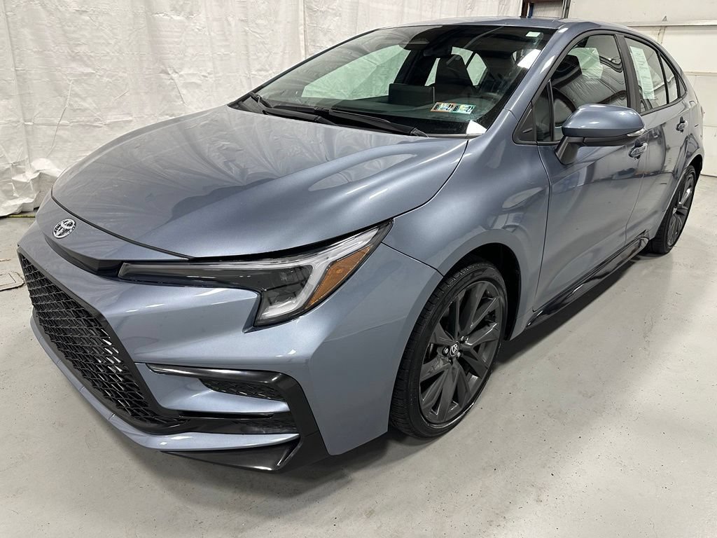 Used 2026 Toyota Corolla XSE FWD image 3