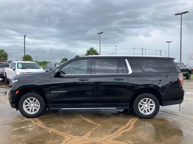 Used 2023 Chevrolet Suburban LS RWD image 4