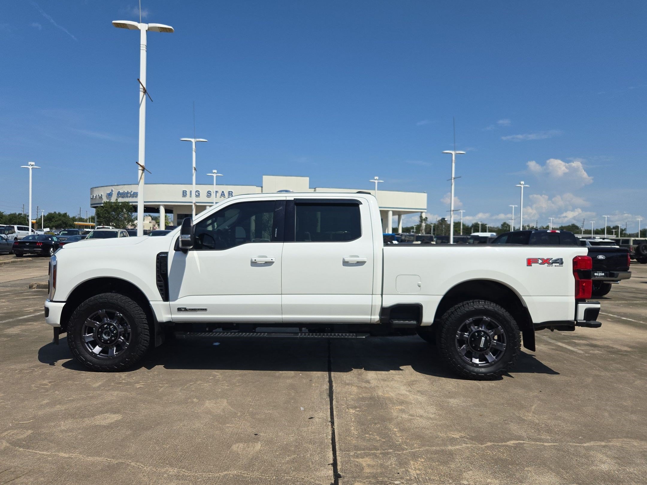 Used 2024 Ford F250 Lariat w/ Sport Appearance Package AWD/4WD image 9