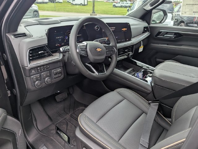 New 2026 Chevrolet Tahoe Premier w/ Sun And Tow Package AWD/4WD image 12