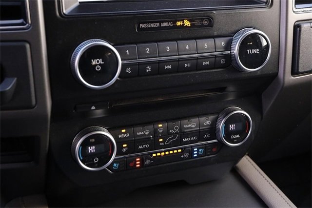 Used 2018 Ford Expedition XLT w/ Equipment Group 202A image 19