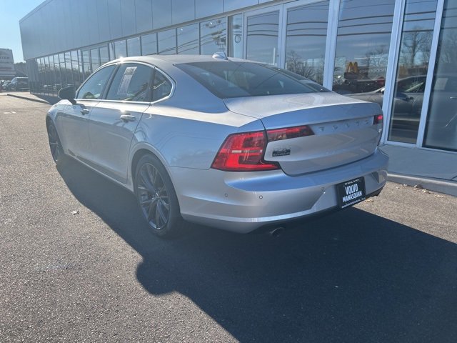 Used 2018 Volvo S90 T5 Momentum w/ Convenience Package image 3
