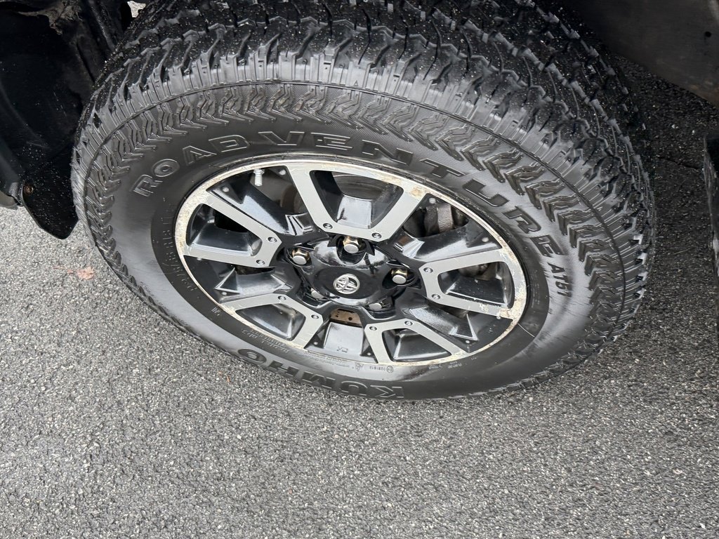 Used 2015 Toyota Tundra SR5 image 17