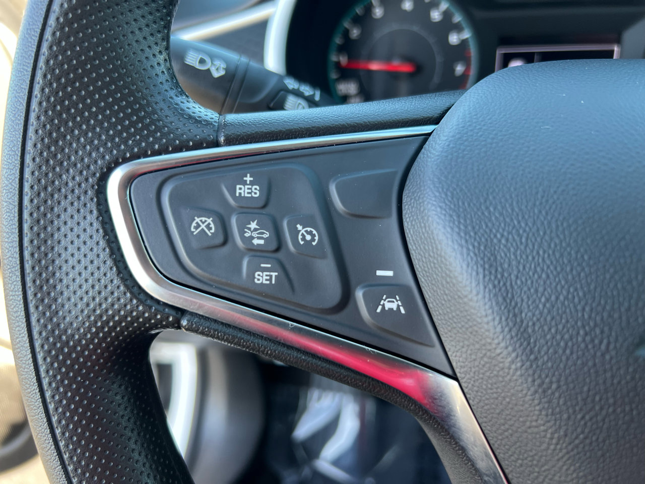 Used 2025 Chevrolet Malibu LT image 44