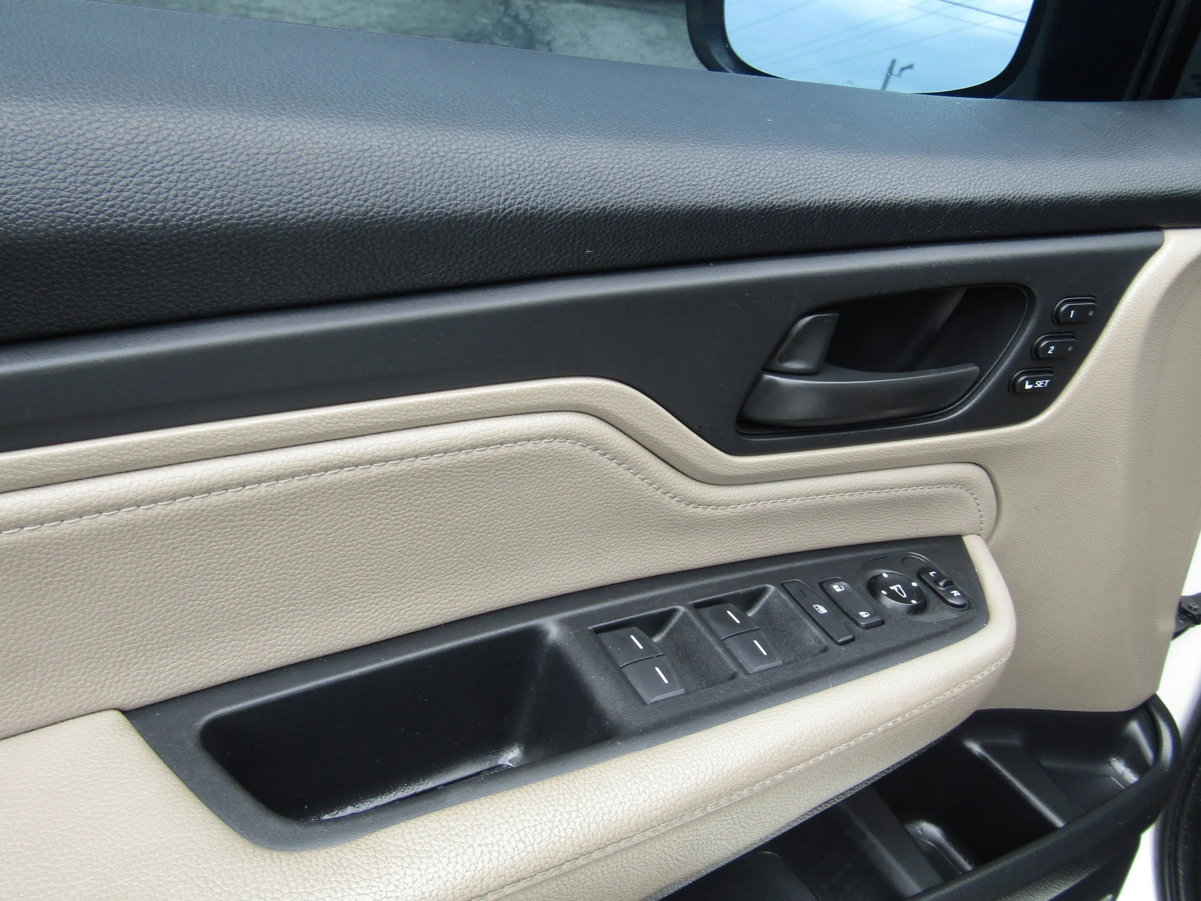 Used 2018 Honda Odyssey Touring image 24